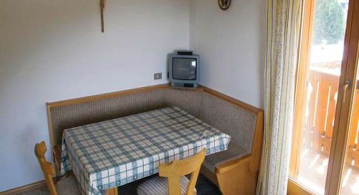 Wiesenheim Apartments, Selva & S.Cristina ski chalet, image 5